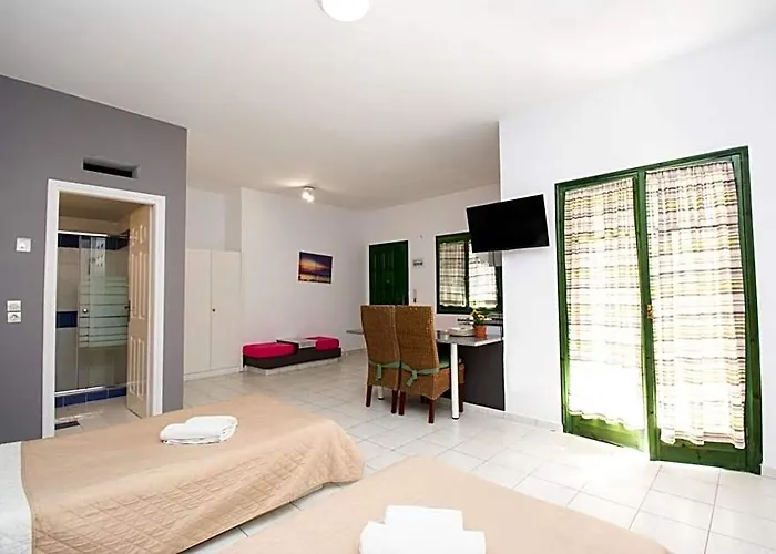 Aquarius Apartments "By Checkin"