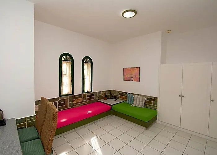 Aquarius Apartments "By Checkin"